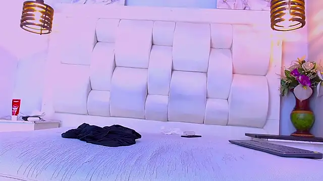 Santiago_Ortiz_ Webcam show