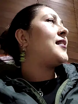 LisbethMoore_: απευθείας συνομιλία ΧΧΧ