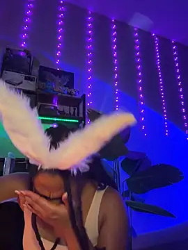 thebrattygoddess Show in webcam