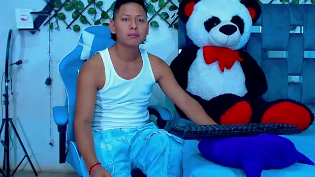 Hakim_prettyniggのウェブカメラショー