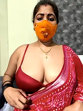 Poly_bhabi – webcam-show