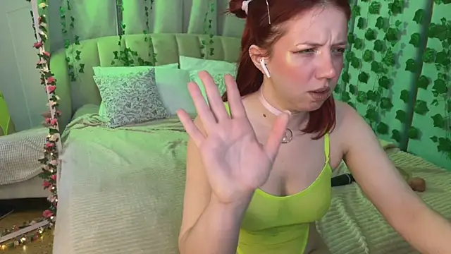 Czat XXX na żywo – Love_is_Lola