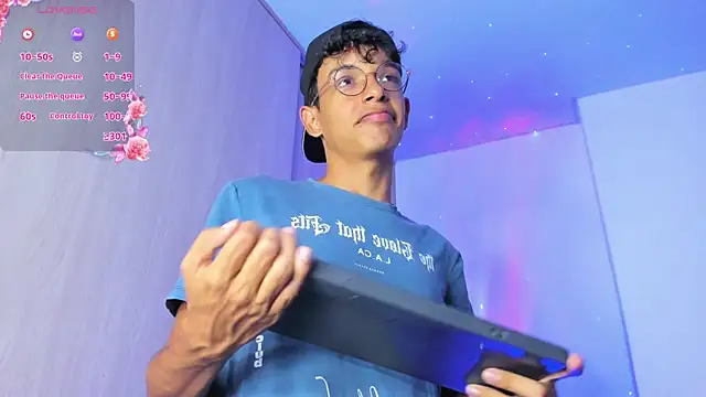 Maxfrost1 Live XXX-Chat