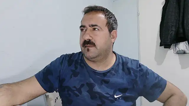 mio_jaks Show Webcam