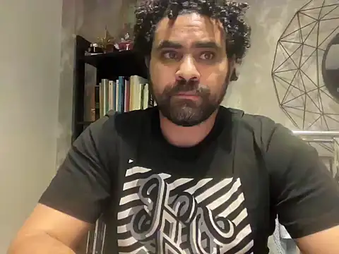 Royalpharaoh2 Chat XXX in diretta