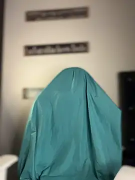 _Eurekaa_'s Live XXX Chat