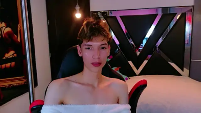 Stefany_PiInk – Naživo XXX chat