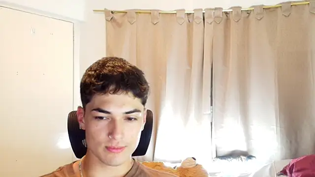 jimmy_class Adlı Modelin Web Kamerası Şovu