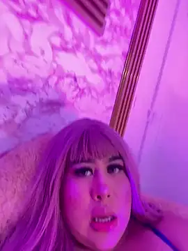 XXX chat uživo modela Mia_Carters