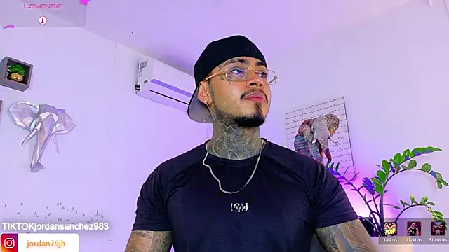 JordanSmiith_ élő XXX-chatje