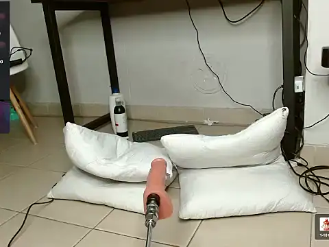 Noah-miller webcam show