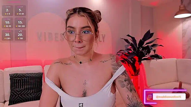 Chat XXX en directo de MaddisonCollins