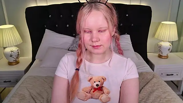 AnnieVibe: онлайн-секс-чат