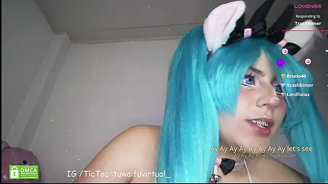 Chat XXX en directo de TuWaifuVirtual1