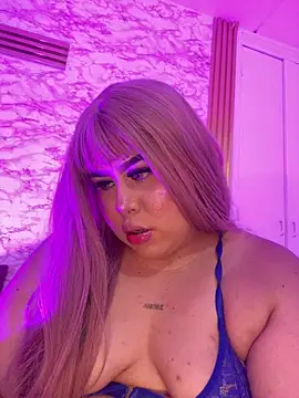 XXX chat uživo modela Mia_Carters