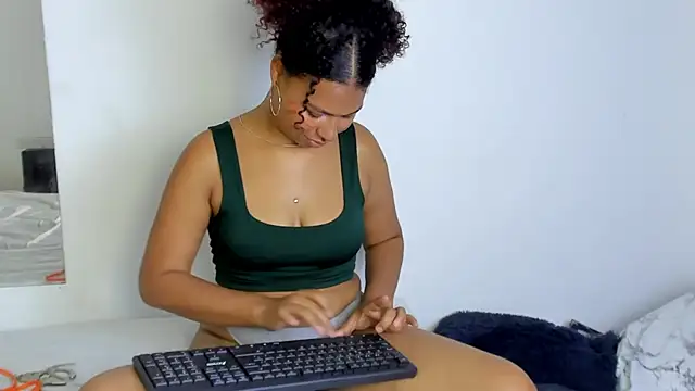 tatianasquirthot – Naživo XXX chat