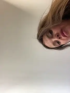 LillySquirtShot Live XXX-Chat