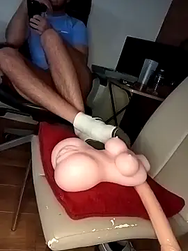 THE_CHEEKY_ALPHA's Live XXX Chat