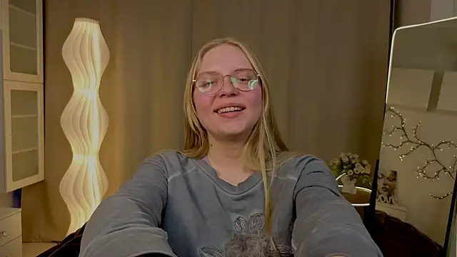 دردشة AlicaCohill الجنسية المباشرة