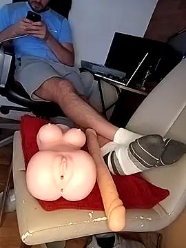 THE_CHEEKY_ALPHA's Live XXX Chat