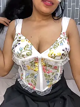 escape_with_me Show in webcam