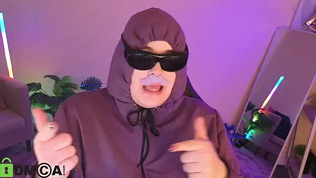 Mia_R0ss élő XXX-chatje