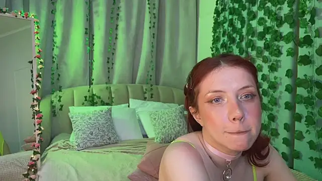 Love_is_Lola Chat XXX live