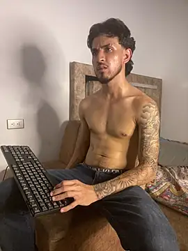 Kriss_Edwards 在線直播表演