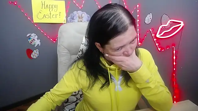 LauraFinn's Webcam Show