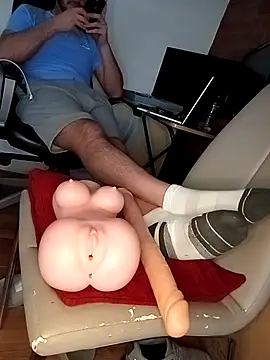 THE_CHEEKY_ALPHA's Live XXX Chat