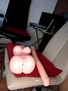 THE_CHEEKY_ALPHA Chat XXX in diretta