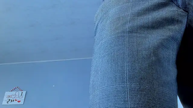 Kris_Khalifa69 Show in webcam