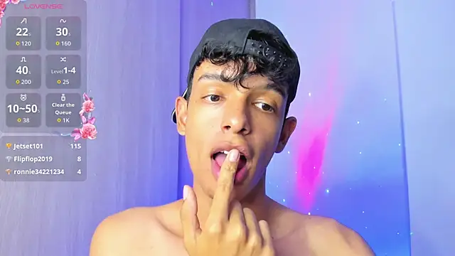 Maxfrost1 Live XXX Chat