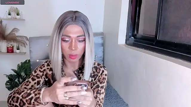 Онлайн чат XXX TsBlackHORSECOCKcalix