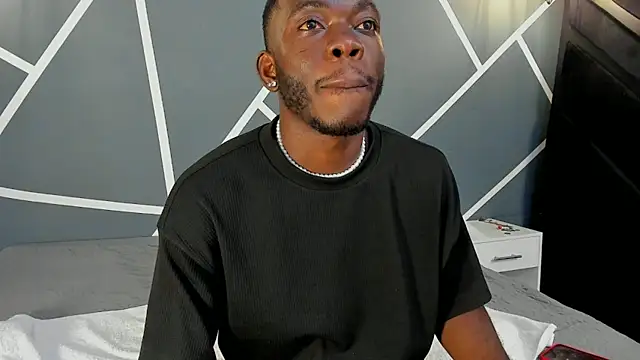 Oliver_Laurent_ Live XXX-Chat