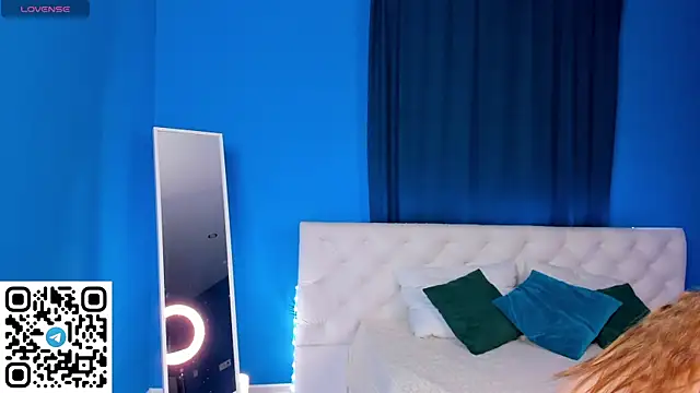 Xenia_paradise 现场XXX聊天