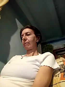 Tania9876's Live XXX Chat