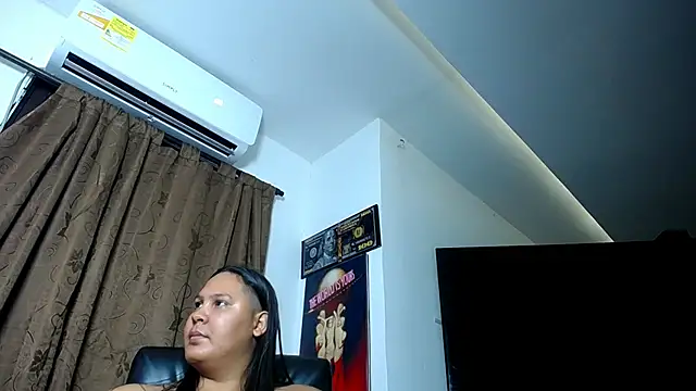 Junaiker_roa1's Webcam Show