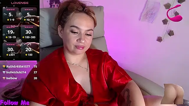 Chatroom XXX en direct de Carolina_2403