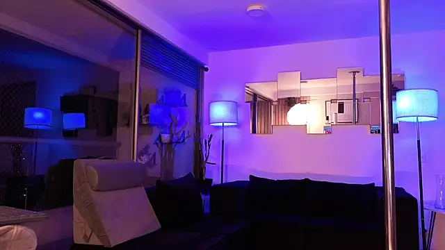 Chat XXX ao vivo de mandi4pole_