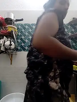 แชท XXX สดของ Hot-Tinaa