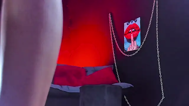 KatrinaStone Adlı Modelin Canlı XXX Sohbeti