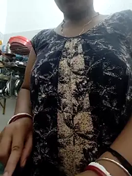 Hot-Tinaa live XXX chat