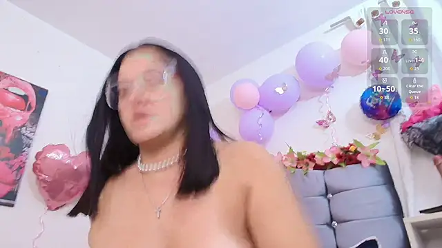 Chatroom XXX en direct de Isabella_Roses_