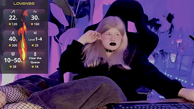 LilithNlsn: онлайн-секс-чат