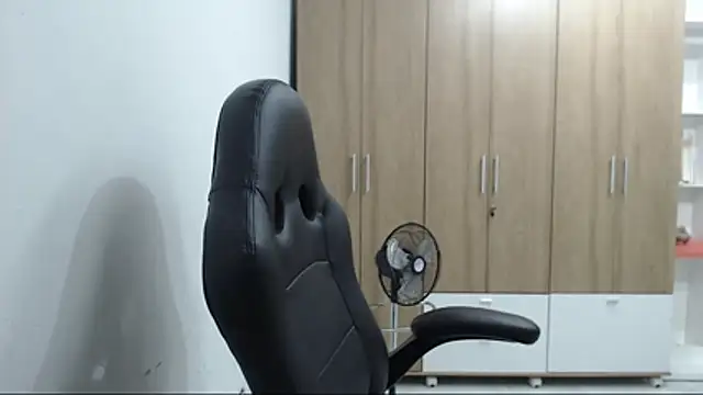 RoxanaLove9 라이브 XXX 채팅