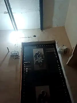 Hasmi_hot09's Webcam Show