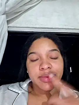 Chat XXX en directo de AnnaMil3J