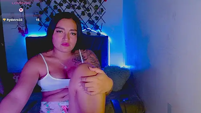 Chat XXX en directo de Hanna__Cute22