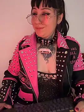 Ravenna666_ Adlı Modelin Web Kamerası Şovu